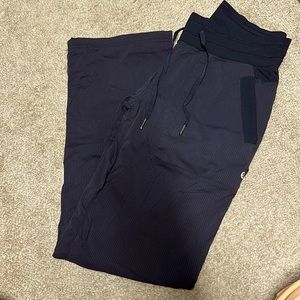Lululemon Dance Pants (LINED)